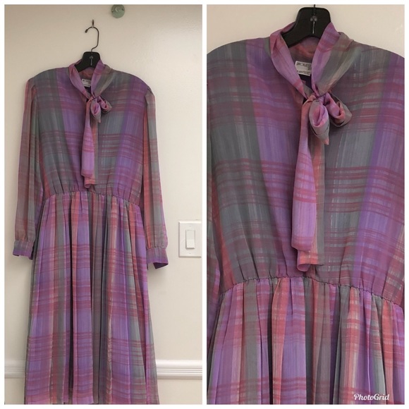 Vintage Dresses & Skirts - Vintage bow dress
